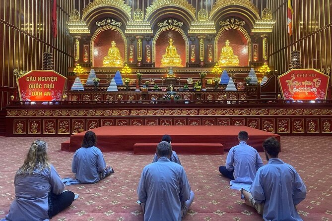 Journey to Inner Peace 3 Day Meditation at Yen Tu, Ha Long - The 3-day rhythm: early wake-ups, long practice blocks, and mindful sleep