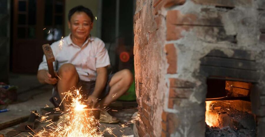 Knife Making in Blacksmith Village in Hanoi - Da Sy blacksmith village, where knives replace wartime steel