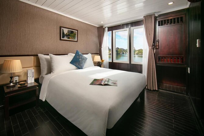 La Regina 2 days tour in Halong Bay & Bai Tu Long Bay - 4 star - Cooking class on the sundeck: why this is more than an activity ticket