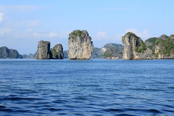Lan Ha bay Boutique cruise 3D/2N: Kayaking - Swimming & Biking Viet Hai villages - Getting from Hanoi to the cruise port without losing half a day