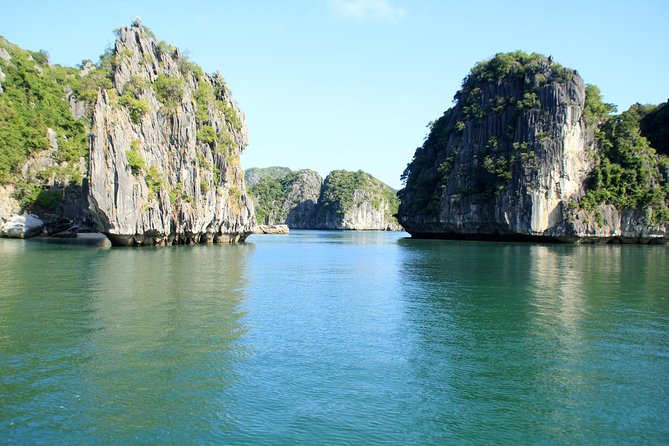 Lan Ha bay Boutique cruise 3D/2N: Kayaking - Swimming & Biking Viet Hai villages - What to pack for real sun, real water, and real uneven ground