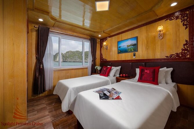 Lan Ha bay deluxe cruise 2 days: Kayaking & swimming at pristine places - The Guide Experience: Why English Clarity Matters Here