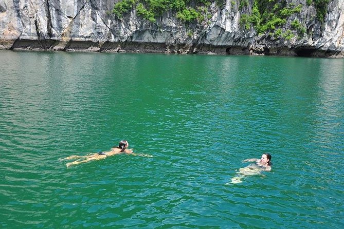 Lan Ha Bay - Ha Long Bay Overnight 5-star Cruise with Kayaking, Swimming,... - Lunches, Dinner, and Breakfast: Included, So You Can Stay Present