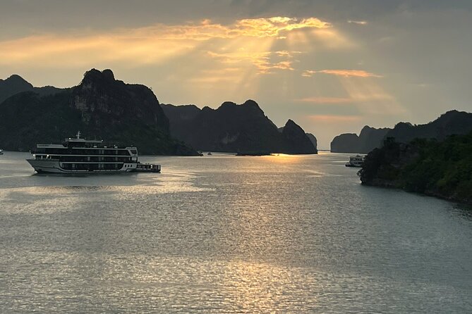 Lan Ha - Ha Long Bay 5Star cruise-Private balcony cabin 2day trip - Day 2: Tai Chi at Sunrise, Then Cave Time Near Cat Ba