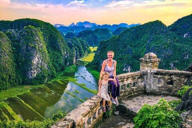 Luxury Bai Dinh Pagoda ,Trang An Boat Trip & Mua Cave 1 Day Trip - Lunch in Ninh Binh: local Vietnamese dishes with a vegetarian backup