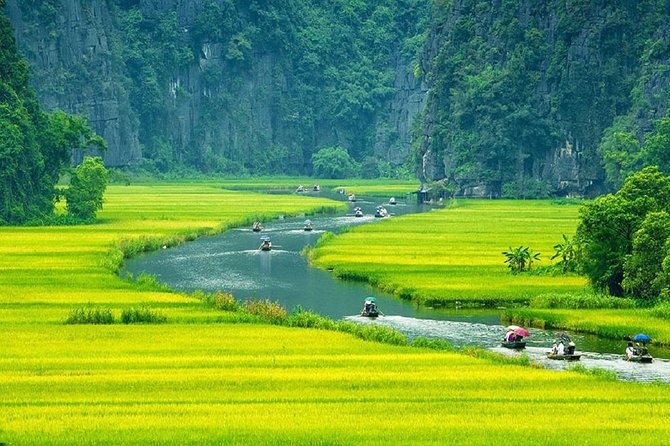 Luxury Hoa Lu - Tam Coc - Mua Cave 1 Day Tour - By Limousine & Small Group - Should you book Luxury Hoa Lu - Tam Coc - Mua Cave 1 Day Tour?