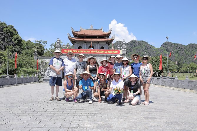 Luxury Hoa Lu Trang An Mua Cave Amazing View - Small Group Tour - Limousine Bus - Buffet lunch and Vietnamese tea break, with water and a hat included
