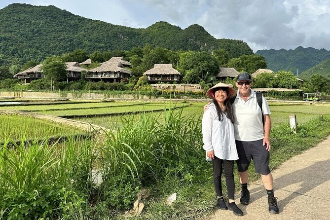Mai Chau Day Tour from Hanoi – Bike & Ethnic Village Experience - Handcraft shops and where souvenirs fit into the day