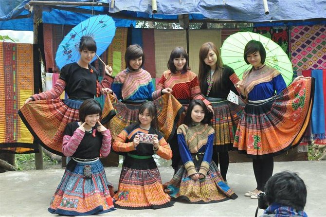 Mai Chau Nature and Village Private Day Tour - Lac Village Arrival: Crafts, Stilt House Atmosphere, and Lunch at a Family Table