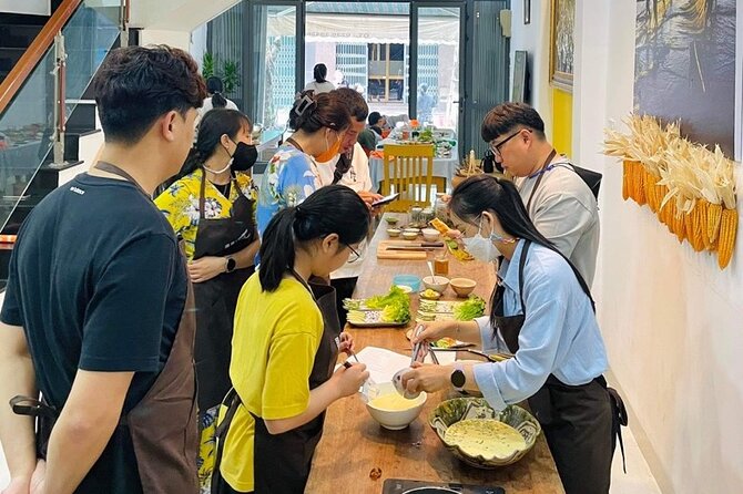 Market Tour & Cooking class in Ha Noi City - Small-Group Attention (Max 10): Better Questions, Less Waiting