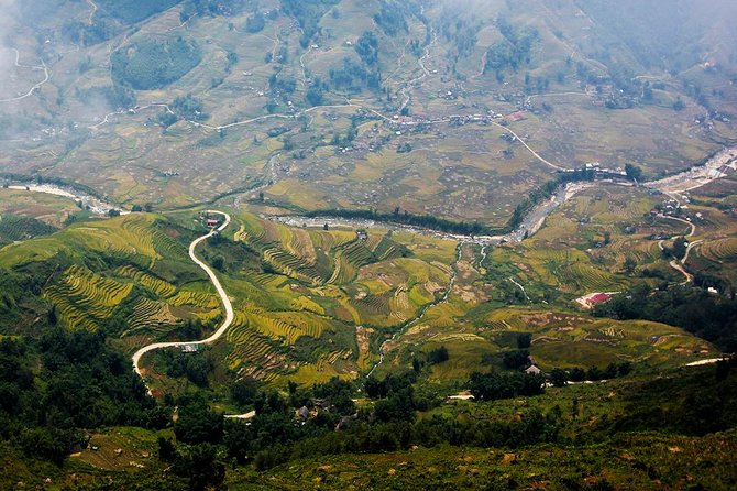 Mountain views and villages trek – 1 Day - A Private 5.5-Hour Trek From Sapa Church