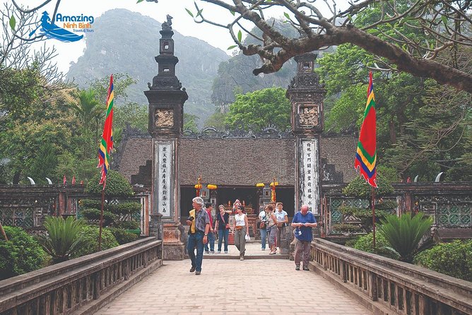 Mua Cave - Tam Coc - Bich Dong Day tour with transfer, local family & bike - Bich Dong Pagoda: 3 tiers, cave temples nearby, and a smooth ending