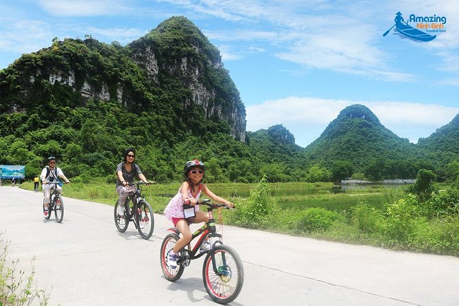 Mua Cave - Tam Coc - Bich Dong Day tour with transfer, local family & bike - Why the guide quality matters more on a small-group day