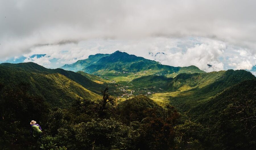 Ngu Chi Son Mountain Hiking - What to pack for Ngu Chi Son: shoes, scarf, and sun