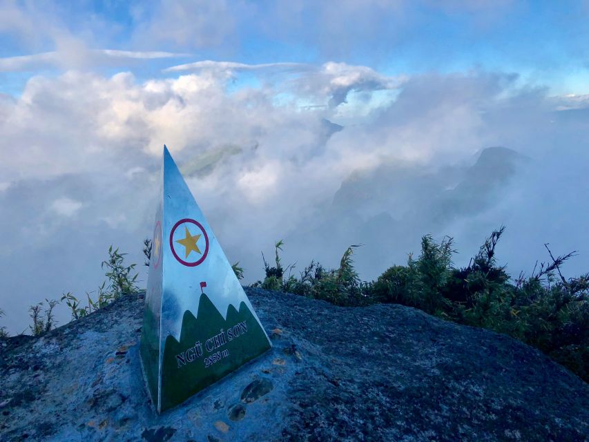 Ngu Chi Son Mountain Hiking - Fitness check: steep climbing, heights, and minimal safety gear