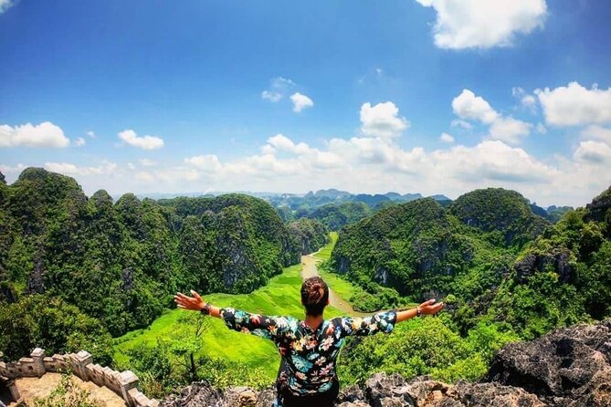 Ninh Binh 1 day tour UNESCO World Heritage: BAI DINH PAGODA - TRANG AN -MUA CAVE - Mua Cave: the 500-step viewpoint that makes the whole afternoon worth it