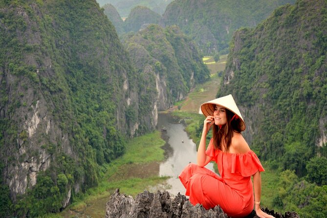 Ninh Binh 1 day tour UNESCO World Heritage: BAI DINH PAGODA - TRANG AN -MUA CAVE - Lunch, comfort, and guide quality on a group day trip