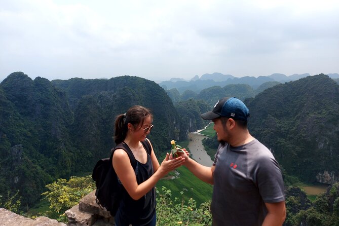 Ninh Binh 2 Day 1 Night Trip Small Group Tour With 4 star Hotel - Thung Nham Bird Park sampan: a show you don’t need to chase