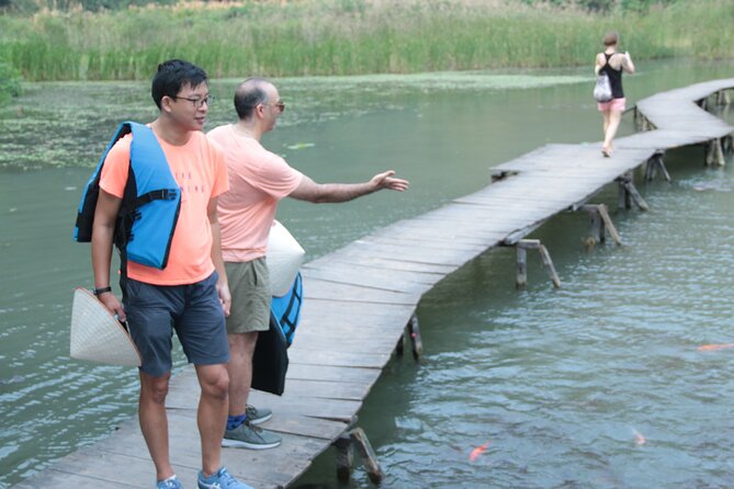 Ninh Binh 2 Day 1 Night Trip Small Group Tour With 4 star Hotel - Hoa Lu temples of Dinh and Le dynasties: history with real atmosphere