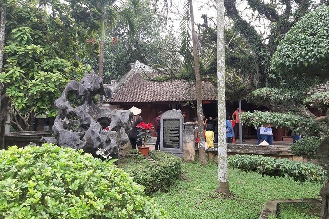 Ninh Binh 2 days,1 night from Hanoi: Hoa Lu - Mua Cave - Tam Coc - Cuc Phuong - Tam Cốc and Bích Động by Boat, How to Enjoy the Two-Hour Cruise