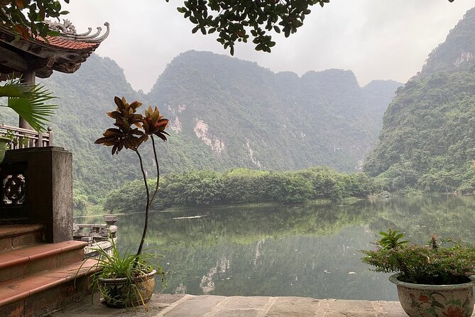 Ninh Binh 2 Days 1 Night - Small Group Tour From Hanoi - Day 2: Van Lam Village market bike, Bich Dong Pagoda, and Tam Coc or Trang An