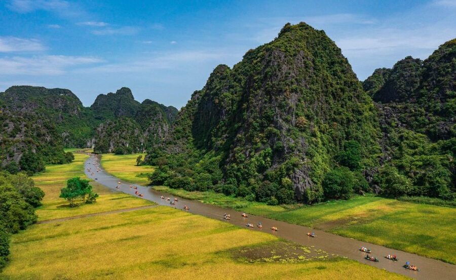 Ninh Binh 2 Days 1 Nights Small Group Of 9 Tour From Hanoi - Guides and group size: the real quality driver