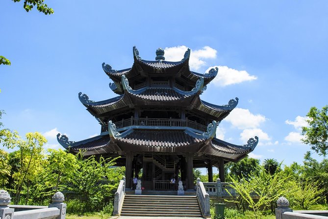 Ninh Binh - Bai Dinh Pagoda - Trang An Landscape Complex - Mua cave 1 Day Tour - Logistics that make a difference: transfers, group size, and included meals