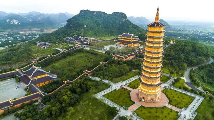 Ninh Binh: Bai Dinh, Trang An, and Mua Cave Small-Group Tour - Mua Cave and the 500 steps to Dragon Mountain