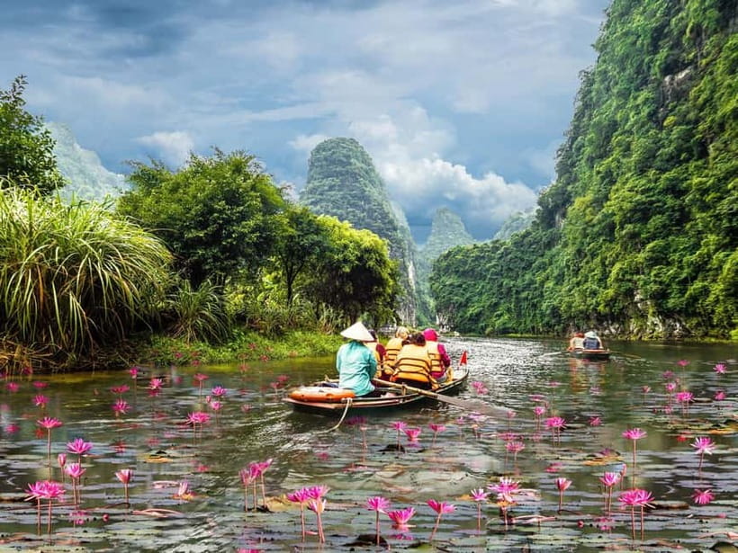 Ninh Binh Cycling Tour: Tam Coc Boat, Mua Cave & Rural Life - Hotel pick-up and bike fitting, the part that can make or break your day