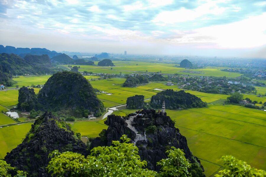Ninh Binh Daily: Hoa Lu, Mua Cave, Tam Coc, Bike & Swimming - Price and logistics: what $72 really covers