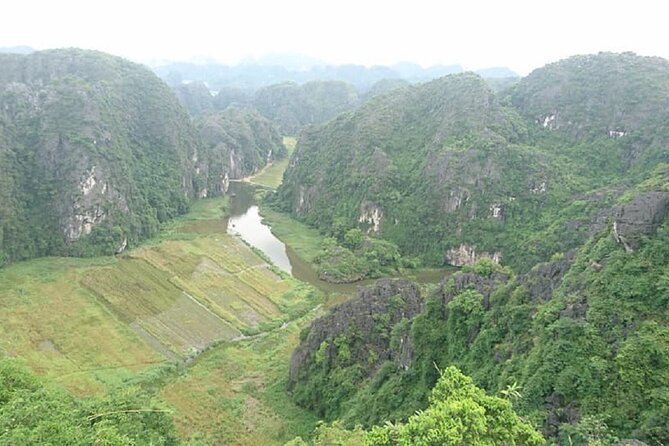 Ninh Binh Daily Tour All-Inclusive Bus, Guide, Lunch & Activities - Hoa Lu and Tam Coc: Ancient Capital Meets Bamboo Boats