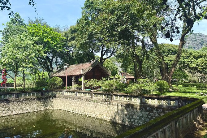 Ninh Binh Day Escape from Hanoi: Local Life, Connection & Tales - Tam Coc and Bich Dong, Lunch First: Local Food Without Guesswork