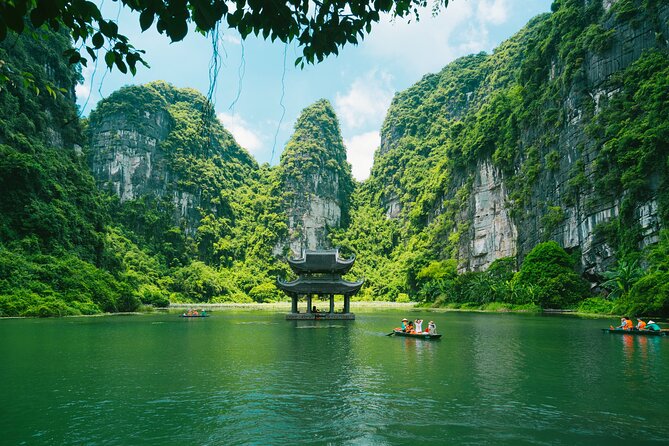 Ninh Binh Day Trip: Hoa Lu-Trang An/Tam Coc-Mua Cave-Cycling-Boat - Lunch at the local restaurant: included value, with a realistic expectation