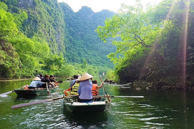 Ninh Binh full day-Hoa Lu temple & biking, Tam Coc boat trip, Dragon mountain - Mua Cave and Lying Dragon Mountain: the 500 steps payoff