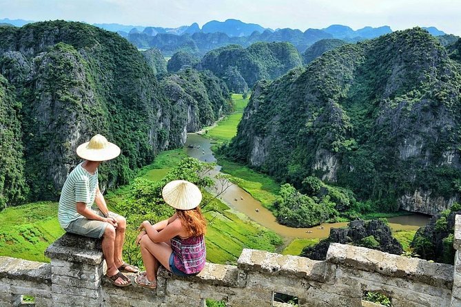 Ninh Binh Full Day Small Group Bai Dinh Trang An Mua Cave Tour - Guide quality: the small-group difference (and why it matters)