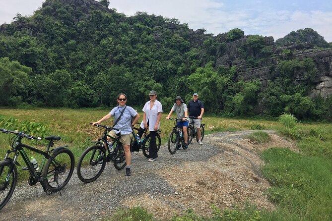 Ninh Binh Full-Day Small Group of 9 Guided Tour from Hanoi - Tam Coc Sampan Ride: Halong on Land, Calm and Scenic