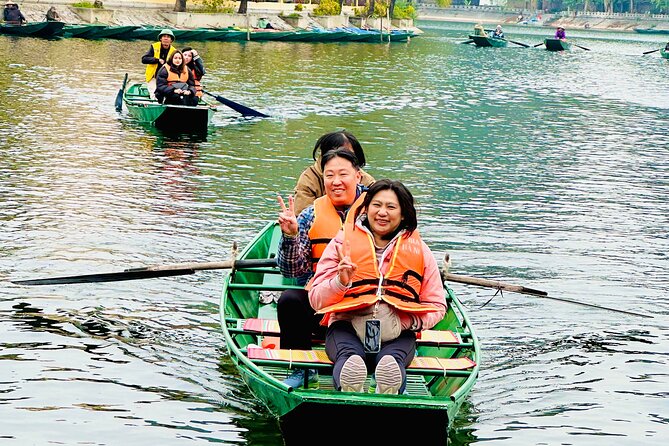 Ninh Binh Full-Day to Hoa Lu Tam Coc & Mua Cave Via Boat & Bike - Lunch included: a buffer that keeps the day from getting chaotic