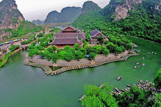 Ninh Binh Full Day Tour: Bai Dinh Pagoda - Trang An - Mua Cave - Lunch breaks the day in the right spot, and drinks are the only common snag