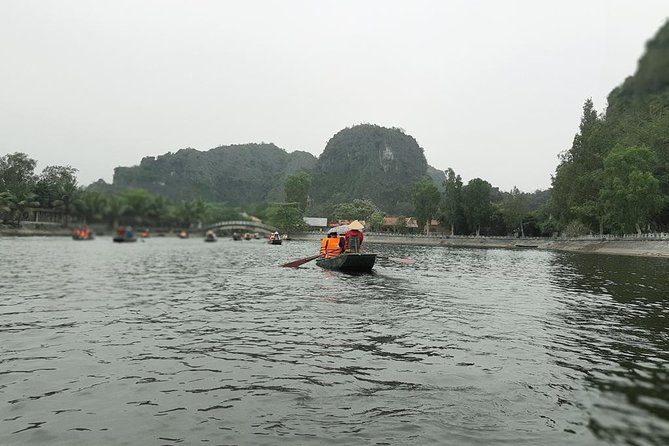 Ninh Binh Full-Day Tour from Hanoi to Hoa Lu, Tam Coc & Mua Cave Via Boat & Bike - Guide Style, Humor, and Staying in Control of Optional Costs
