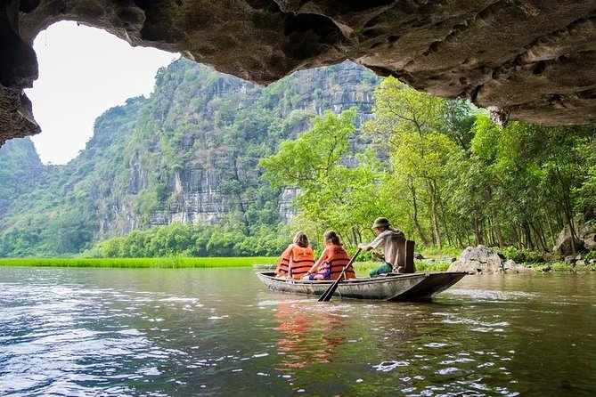 Ninh Binh Full Day Tour From Hanoi With Customized Attractions - Lunch at Tam Coc Green Garden: Local Food You Can Actually Repeat