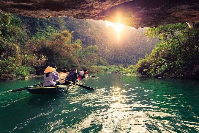 Ninh Binh Full Day Tour Group 8 (Trang An- Bich Dong- Mua cave) - The guide and group size: small details that affect your whole day