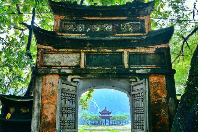 Ninh Binh Group Tour of 11 from Hanoi via Mua Cave Tam Coc Hoa Lu - Hanoi to Ninh Binh without the headache: the Old Quarter pickup