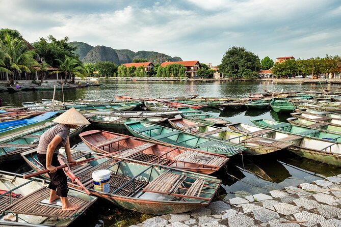 Ninh Binh Group Tour of 11 from Hanoi via Mua Cave Tam Coc Hoa Lu - Price and logistics: where $75 actually makes sense