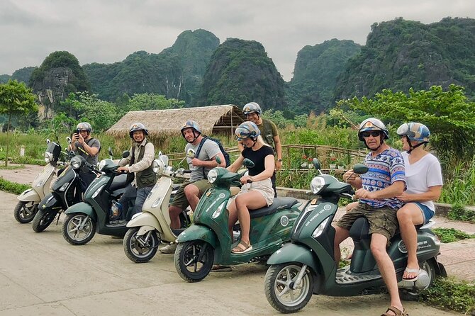 Ninh Binh HIGHTLIGHT & HIDDEN GEM Tour From Hanoi: Skip-The-Line - Thai Vi Temple and Lunch at a Local Home-Style Restaurant