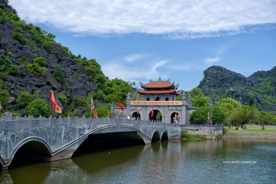Ninh Binh: Hoa Lu, Mua Cave, and Trang An Tour and Boat Ride - FAQ