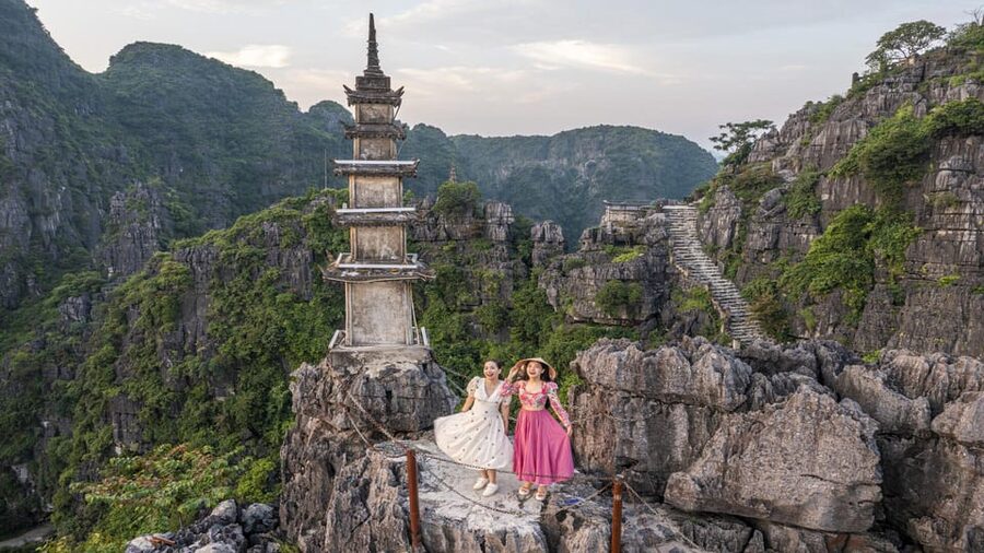 Ninh Binh: Hoa Lu Tam Coc Hang Mua on Limousine and Cycling - Getting from Hanoi to Ninh Binh without the stress