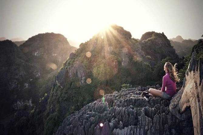 Ninh Binh-Hoa Lu-Tam Coc - Mua cave - Dragon Mountain Hiking 1 Day Tour - Tam Coc by boat on the Ngo Dong River: slow water, big views