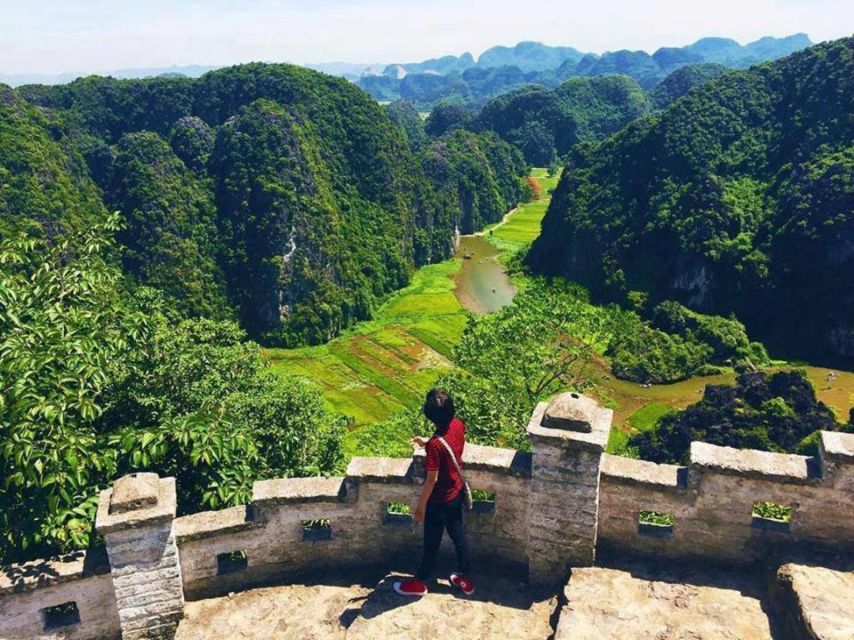 Ninh Binh: Hoa Lu, Trang An and Mua Caves Hiking Day Trip - Practical tips to make the day smoother