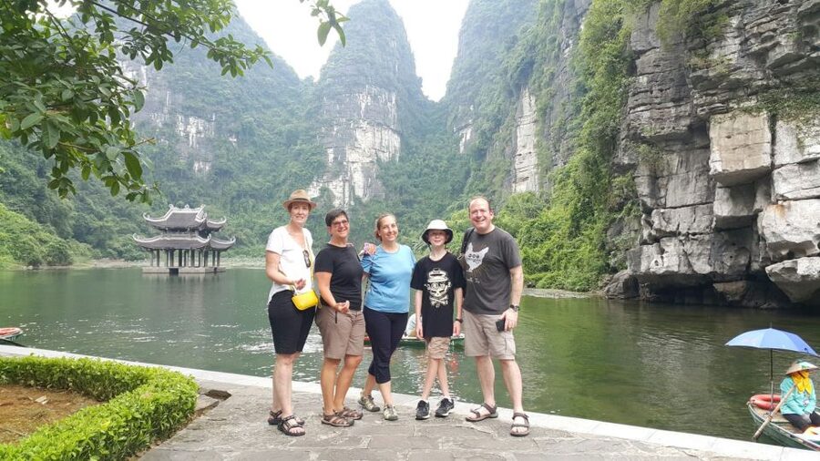 Ninh Binh: Hoa Lu, Trang An and Mua Caves Hiking Day Trip - Trang An Ecotourism Complex: UNESCO caves by bamboo boat