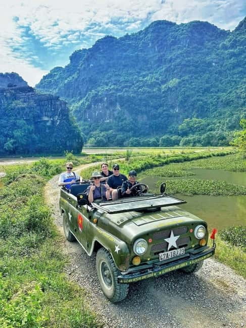 Ninh Binh Jeep Ride: Coi Khe, Mua Cave Sunset & Hoa Lu Night - Hang Múa and Mua Cave Sunset: The Payoff Includes Steps
